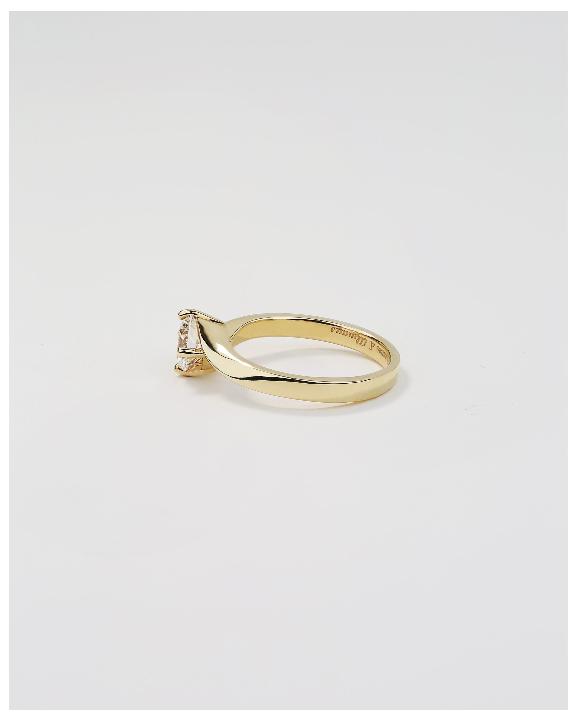 14K Yellow Gold Round Lab-Grown Diamond Engagement Ring | 1.00 ct